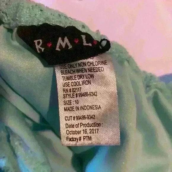 Girls romper size 10 - Picture 2 of 4